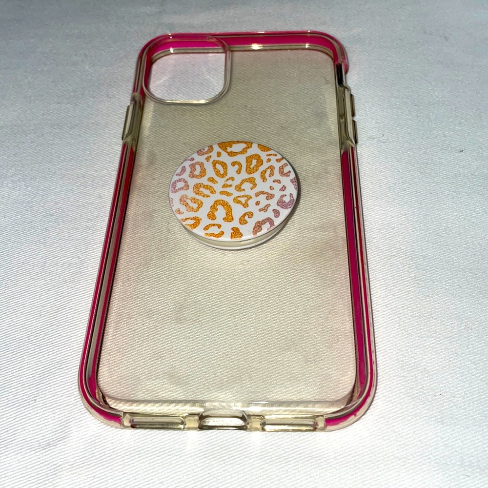 I phone 11 flexible phone case protector 6x3 + pop socket